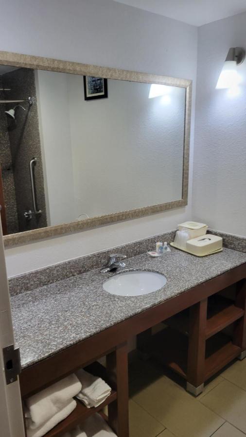 Hotel Comfort Macon